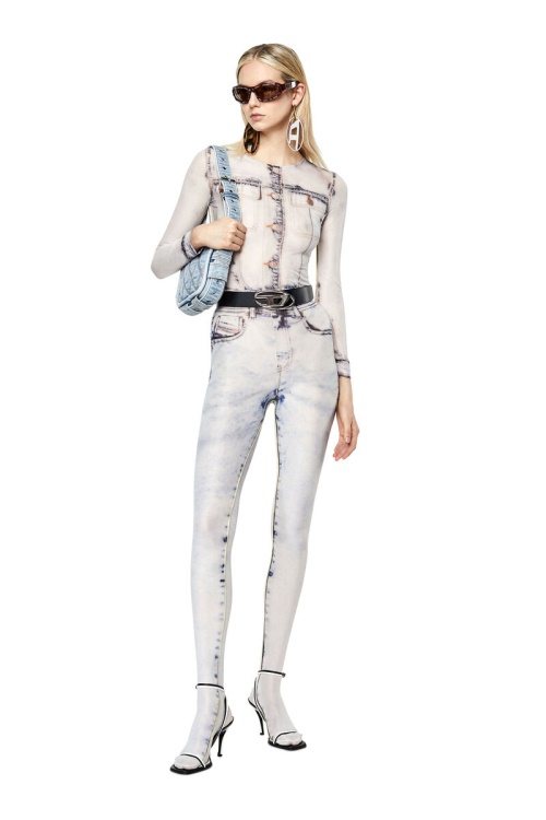 White T-Clau-D2 Diesel