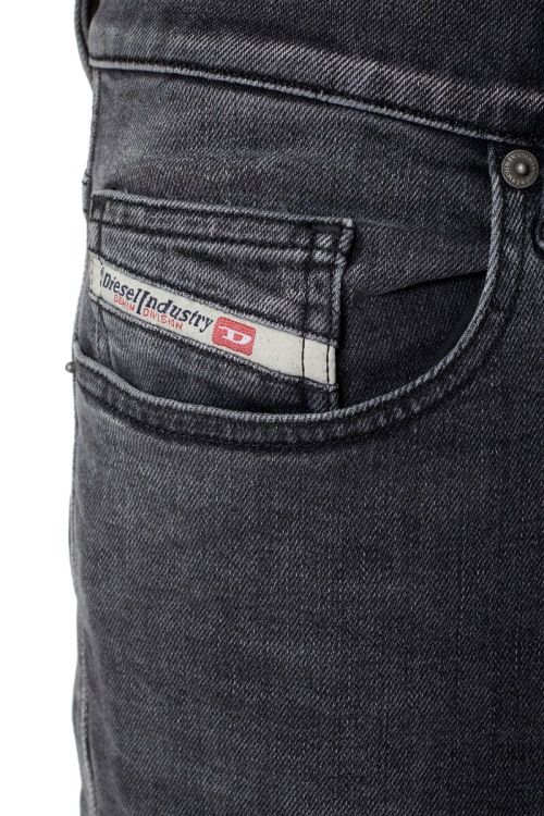 Black/Dark Grey 2020 D-Viker 09D49 Straight Jeans Diesel