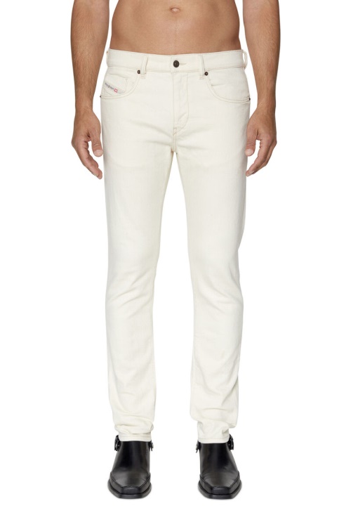 Diesel 2019 D-Strukt 09B94 Slim Jeans In White