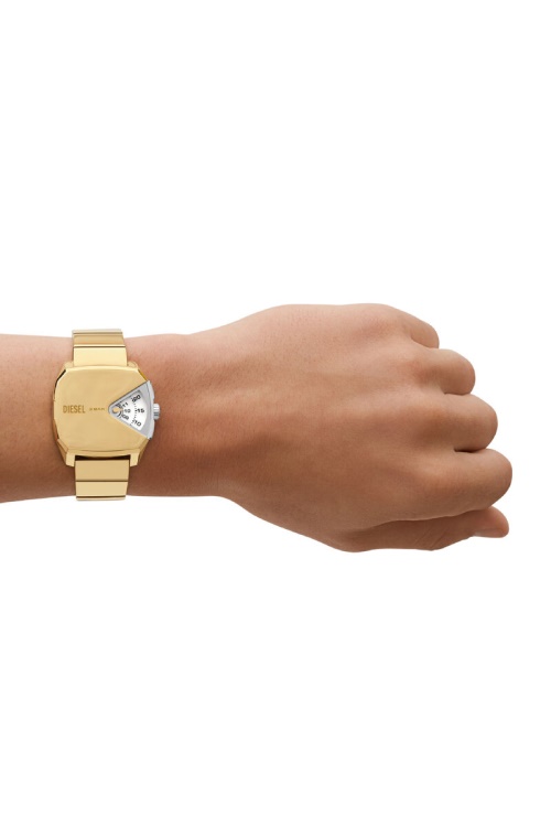 Dz2154 Diesel In Gold