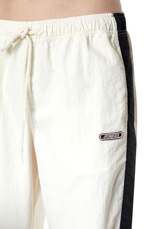 Awwb-Sweang-Ht25 Diesel White