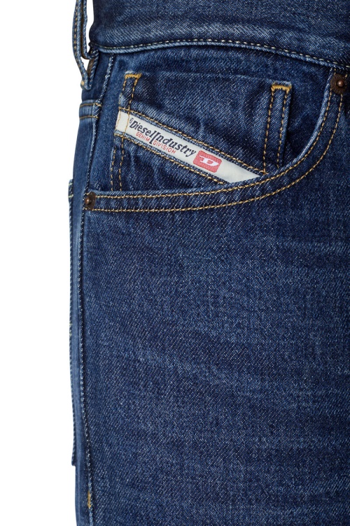 Dark Blue 1995 09C03 Straight Jeans Diesel