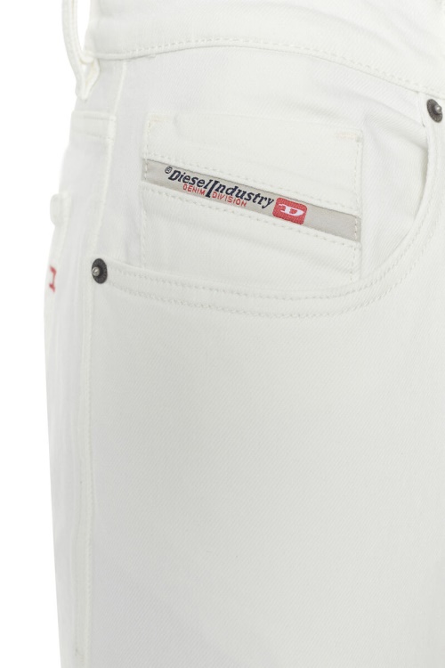 White Diesel 2019 D-Strukt 09D63 Slim Jeans