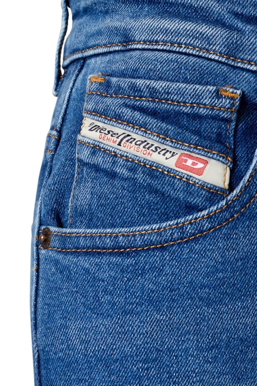 Medium Blue 1994 09E34 Straight Jeans Diesel