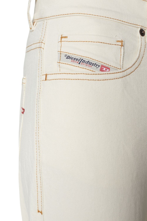 Diesel 2016 D-Air 09B94 Boyfriend Jeans White