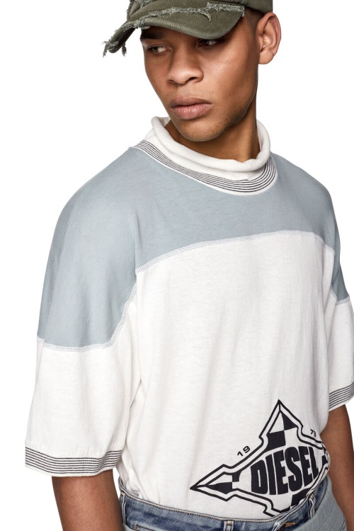 Diesel T-Ollar In White