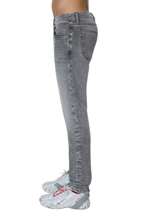 Black/Dark Grey Diesel D-Strukt Joggjeans 09D53 Slim