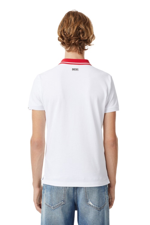 White Lr-T-Hart-Vic Diesel