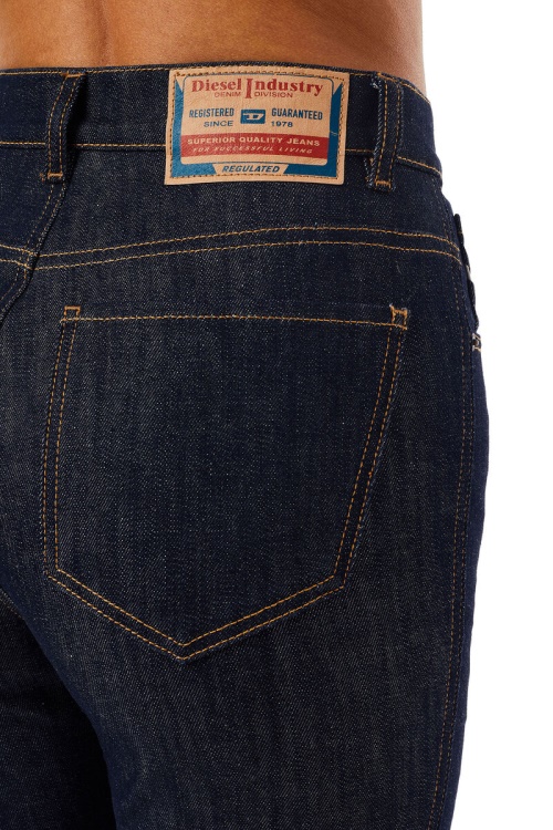 Diesel 1994 Z9B89 Straight Jeans Dark Blue