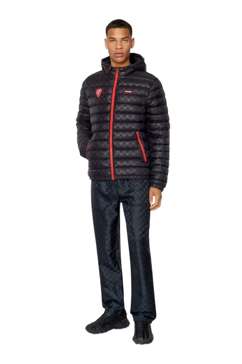 Amwt-Koopu-Ht26 Diesel In Black