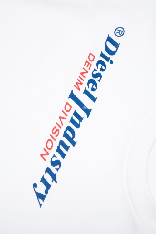 Diesel Sginnind Over White