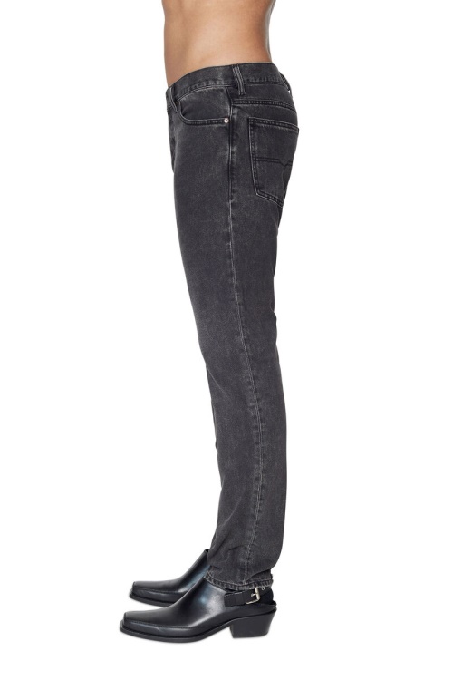 Black/Dark Grey Diesel 1995 09B87 Straight Jeans
