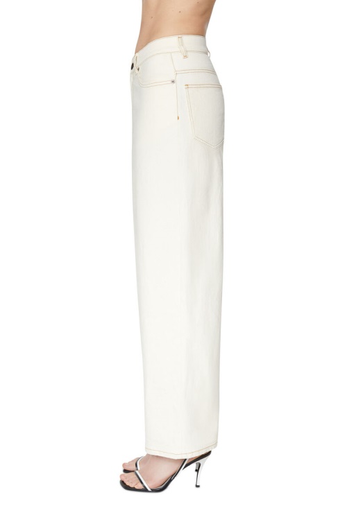 2000 09B94 Bootcut And Flare Jeans Diesel White