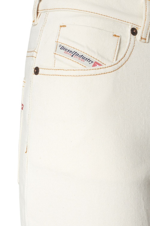 2000 09B94 Bootcut And Flare Jeans Diesel White