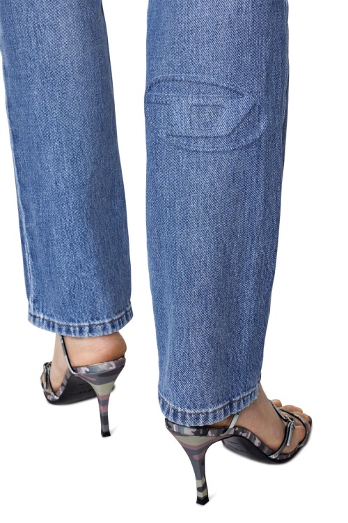 Medium Blue Diesel D-Sel 09D27 Straight Jeans