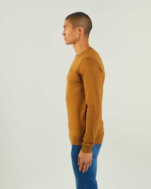 Dylan Round Neck Maple Leaf Diesel Brown