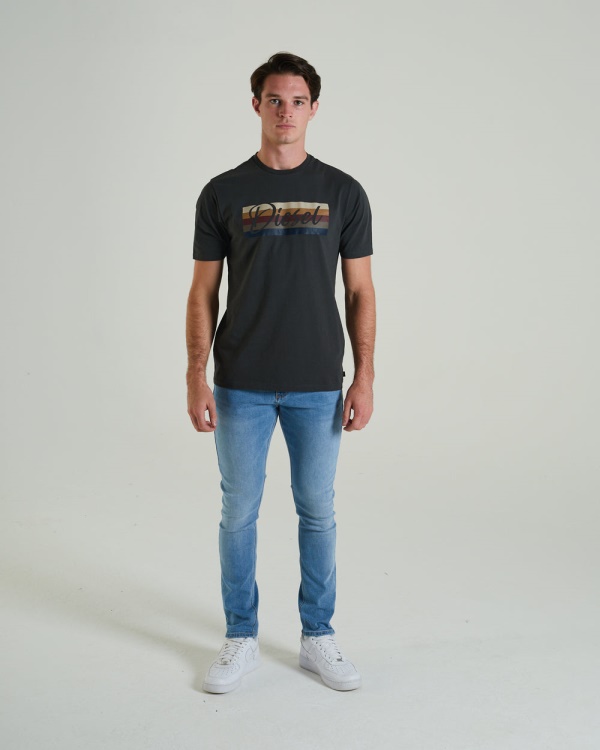 Patricio Tee Deep Pine Diesel Green