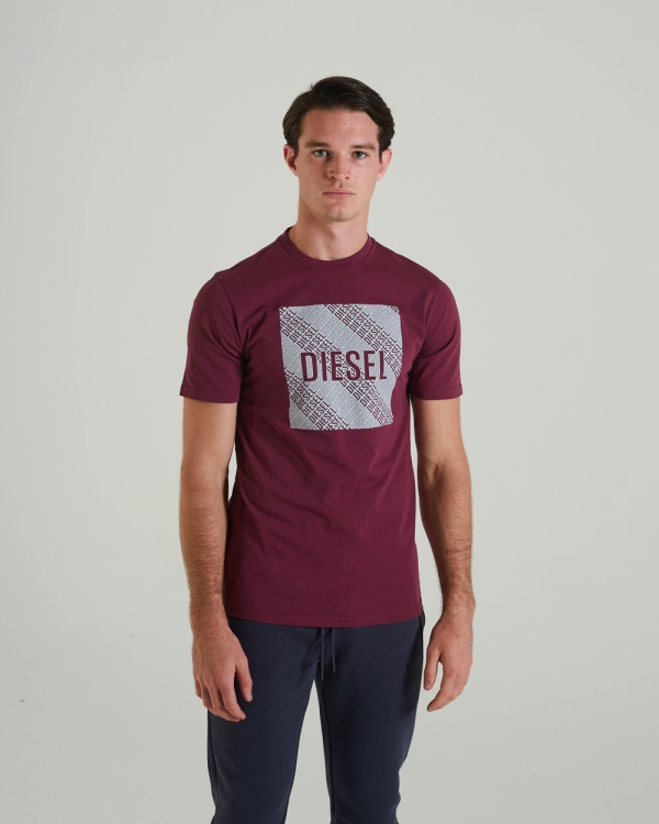 Garric Tee Berry Diesel Wine