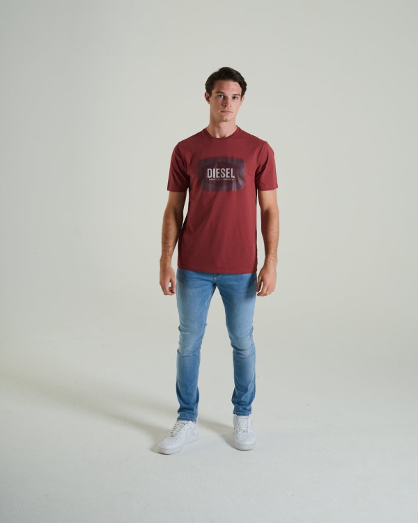 Diesel Peter Tee Red Oxide