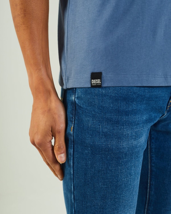 Basic Scott O Neck Mountain Diesel Blue