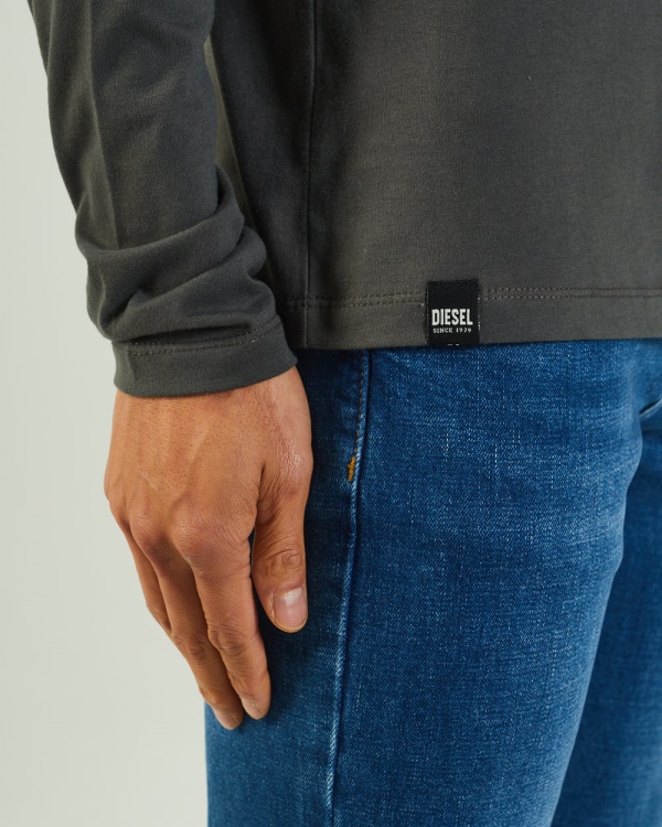 Basic Scott L/S Tee Pine Green Diesel Green