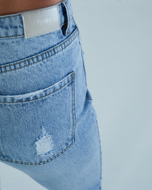 Taylor Straight Leg Laundry Blue Diesel