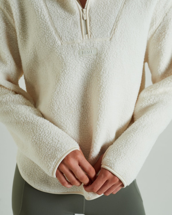 Bora Fleece Hood Golden Ivory Diesel Ivory