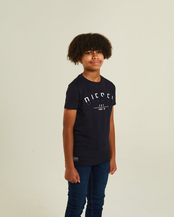 Joshua Tee Navy Diesel Red