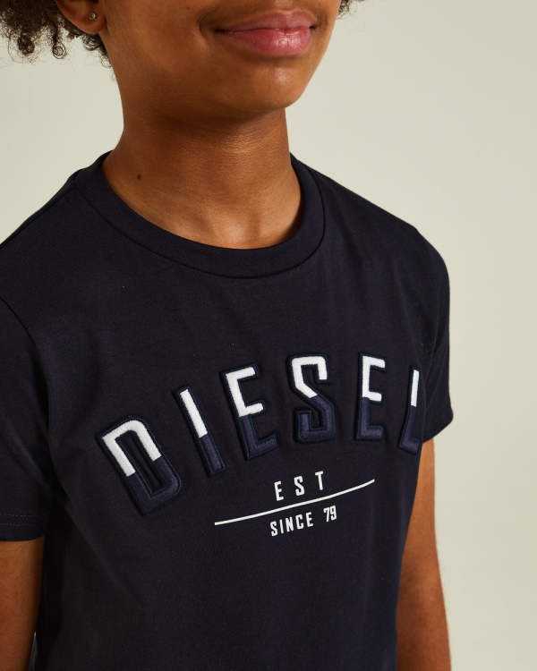 Joshua Tee Navy Diesel Red