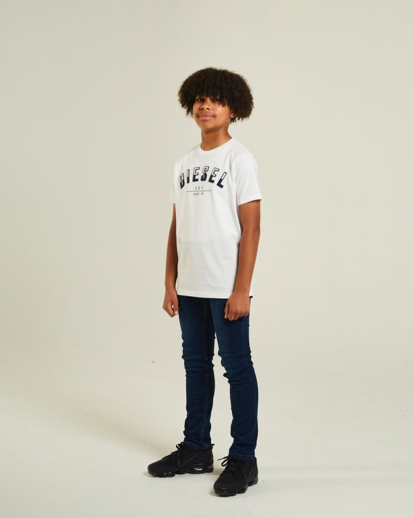 Joshua Tee Diesel Red