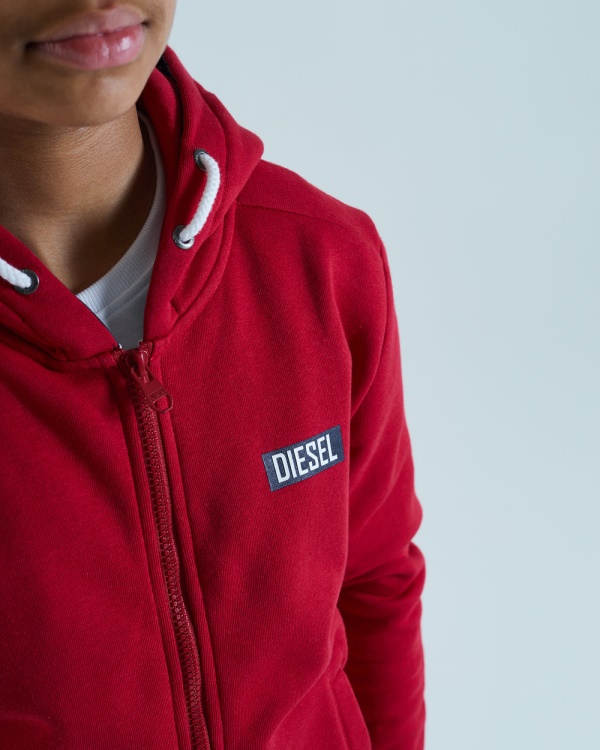 Hayward Zipper Red Diesel Grey