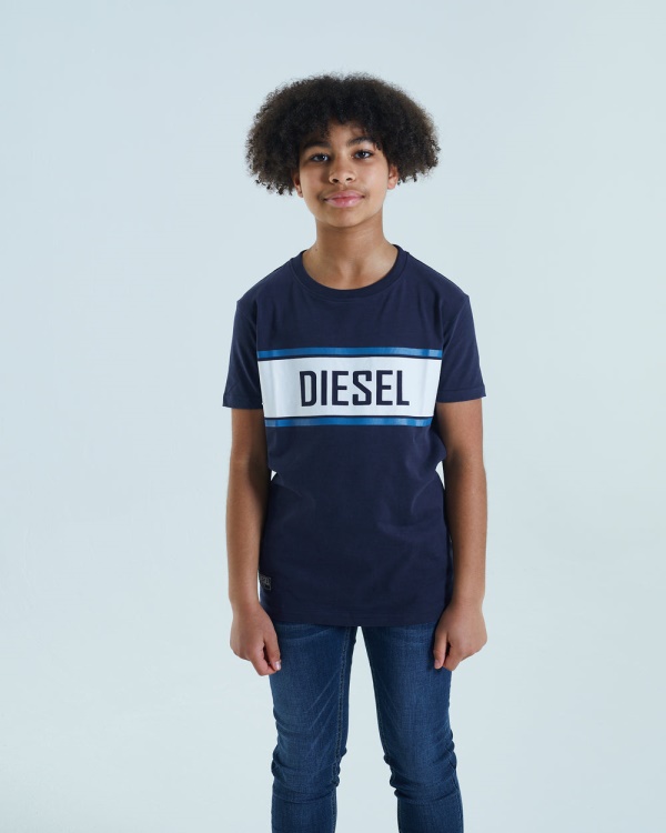 Doyle Tee Navy Diesel Red
