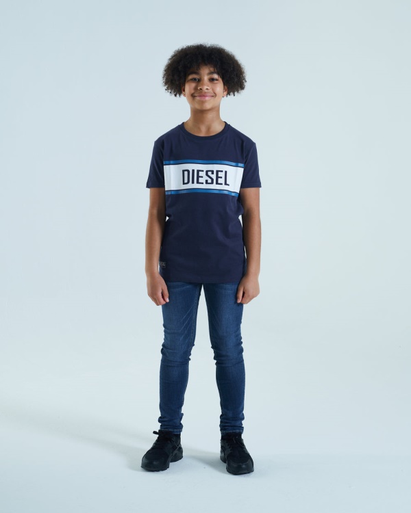 Doyle Tee Navy Diesel Red
