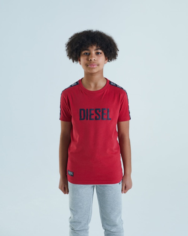 Cosmo Tee Red Diesel Navy