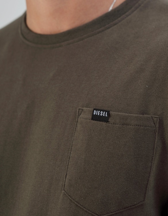Basic Brett Pocket Tee Olive Night Diesel Pink