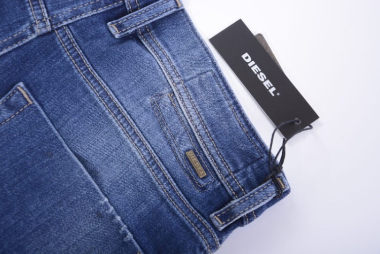 Diesel Tepphar 084Gg Men's Denim Jeans Distressed Stretch Slim Fit Carrot